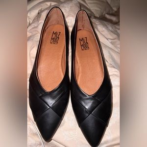 Miz Moo New York City JOSEFINE Black Size 40